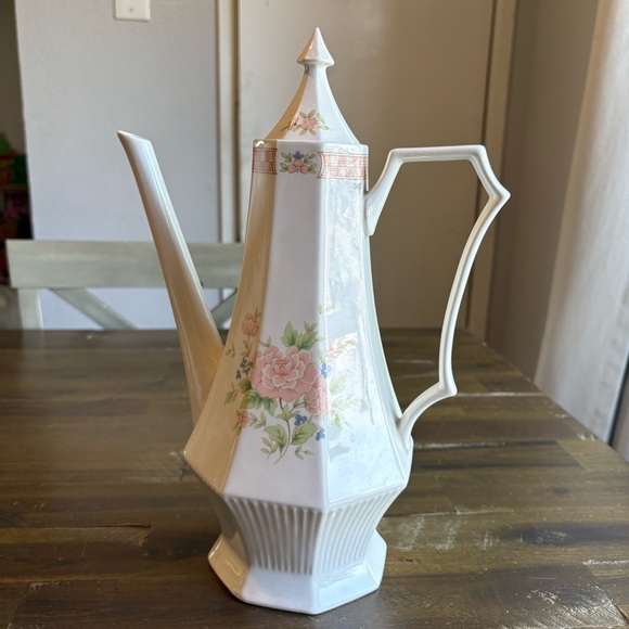 Nikko Ceramics Other - Nikko Classic Collection Cameo Rose Coffee Pot Floral 6 Cup Japan Octagon Tea
